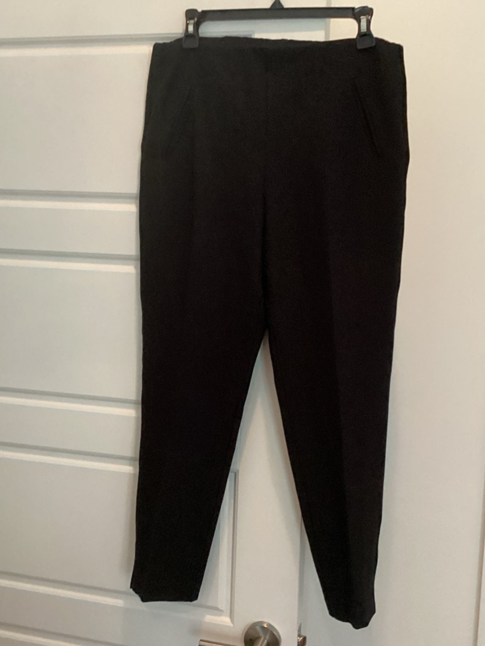 Chico's Black Tapered Ponte Ankle Pants